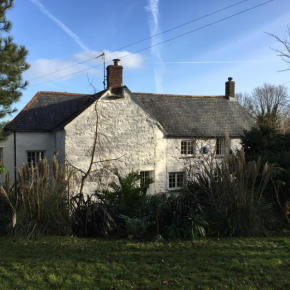 15th Century Grade 2 listed Farmhouse and Gardens
